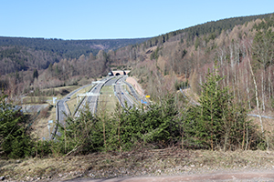 Der Blick zur Autobahn A72